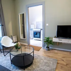  Apartment Cozy On The Boulevard. Ungarn